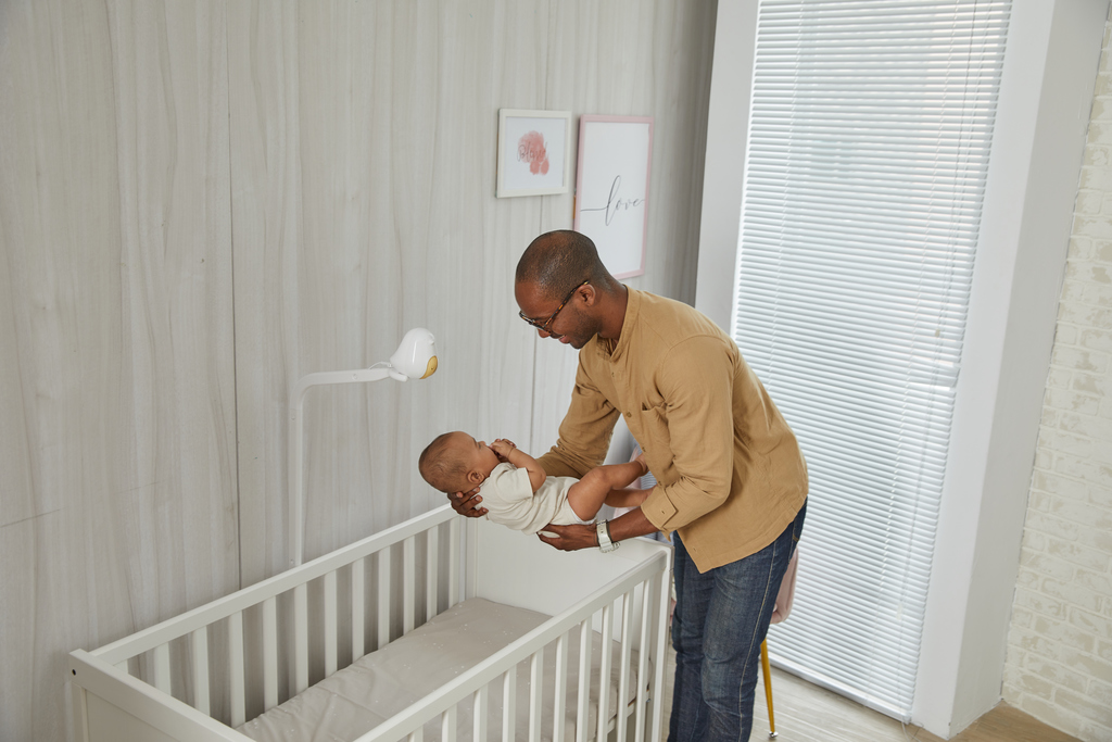 How to Transition Baby to Crib with a Smart Baby Monitor CuboAi