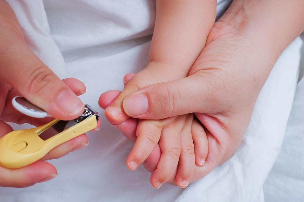 cutting baby's nail